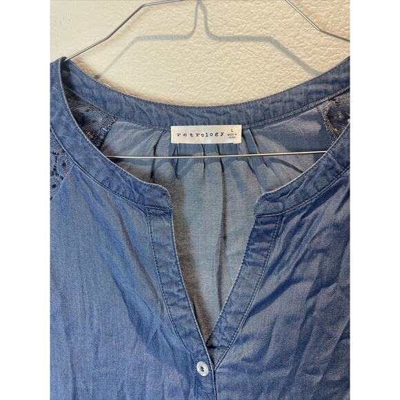 Retrology, Blue Short Sleeve Blouse, Large - Picture 3 of 5